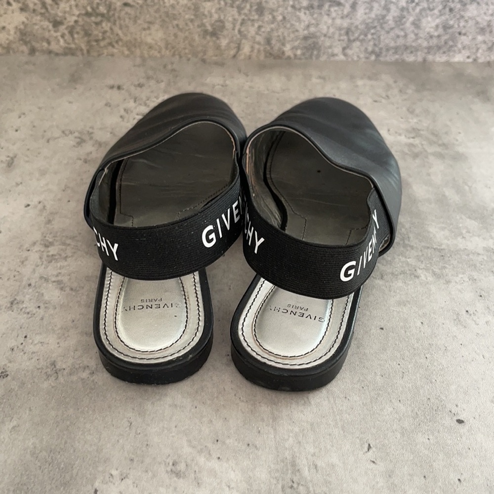 Givenchy Rivington Logo Slingback Flat - Picture 3 of 6
